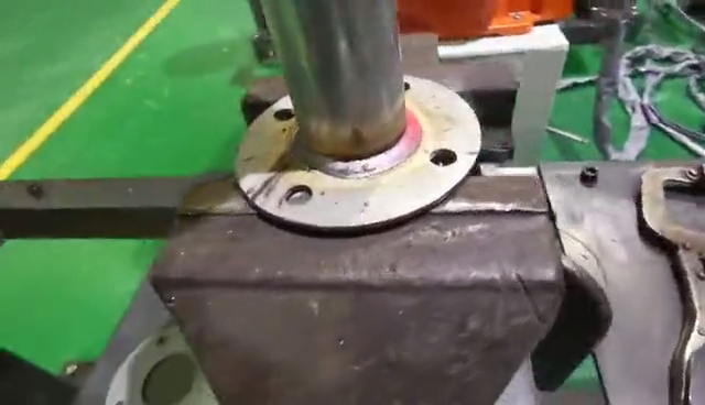 焊接机器人作业视频(图3)